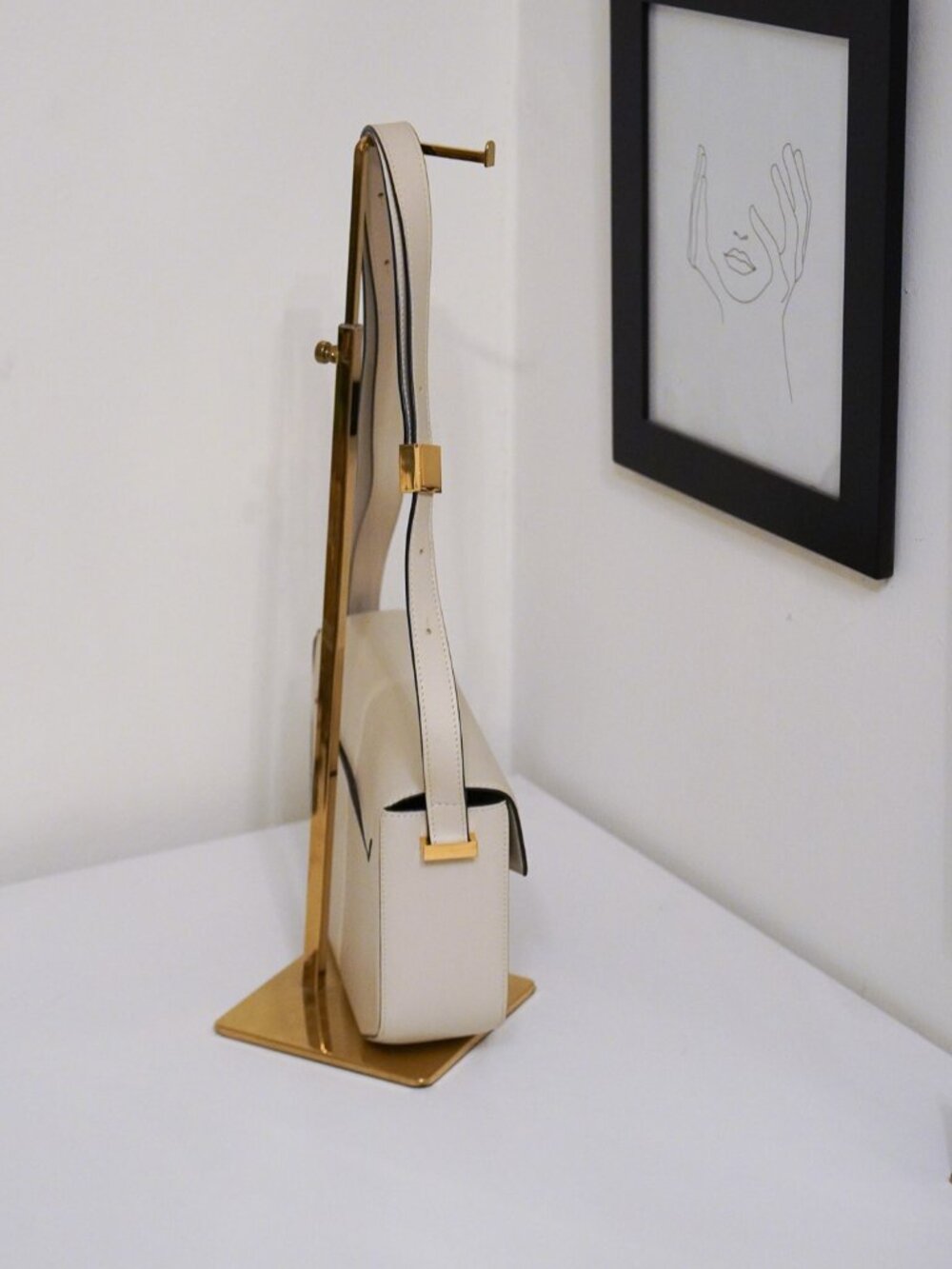 DEMELLIER MIDI LONDON IN OFF WHITE SMOOTH LEATHER (like new) - Picture 6 of 13
